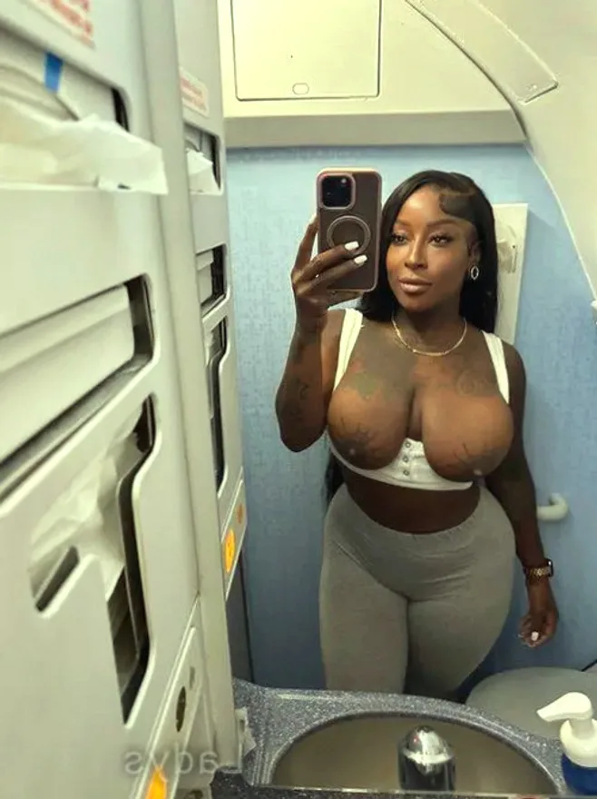 I’m available for both incall and outcal
