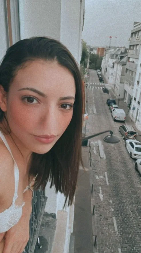 Petit Jolie
